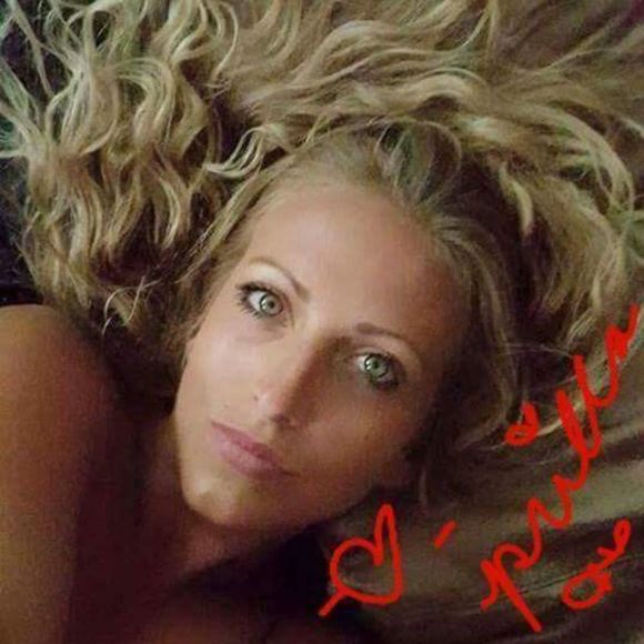 Meet your Posher, April - Picture 1 of 1